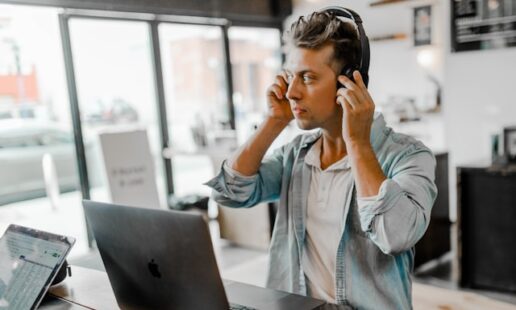 Instagram Story Ideas: Page-Turning Content That Keeps Followers Watching